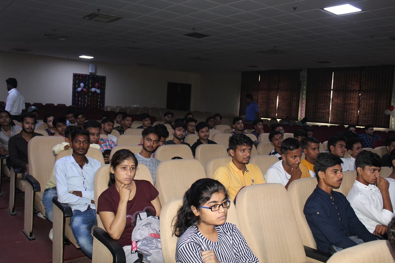 Skyline Institute of Engineering and Technology Greater Noida College Function photo 14